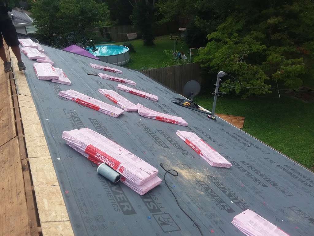 Oscar Roofing | 118 S Rogers St #1, Bloomington, IN 47404 | Phone: (812) 545-1381