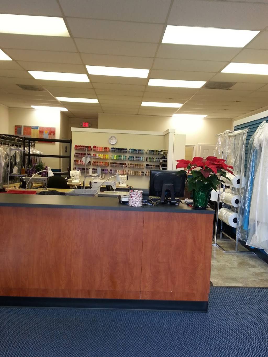 Damneck Dry Cleaner & Tailor | 1630 General Booth Blvd #106, Virginia Beach, VA 23454, USA | Phone: (757) 563-9008
