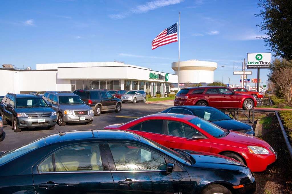 DriveTime Used Cars | 4201 W Camp Wisdom Rd, Dallas, TX 75237, USA | Phone: (972) 572-5800