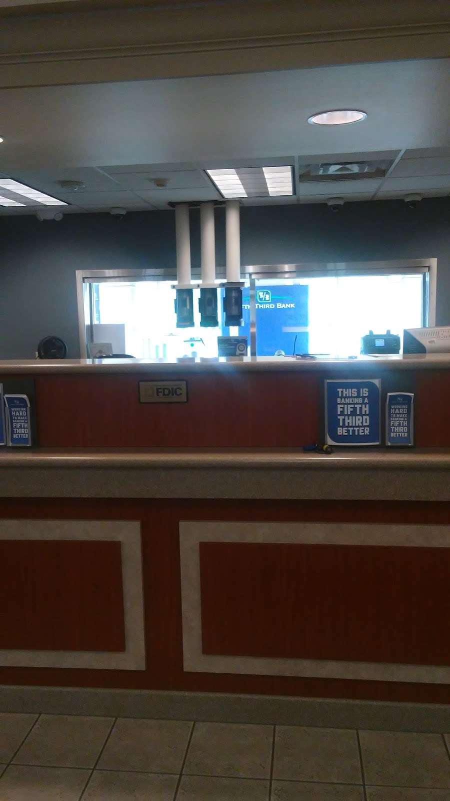 Fifth Third Bank & ATM | 9020 W Irlo Bronson Memorial Hwy, Kissimmee, FL 34747, USA | Phone: (407) 390-3920