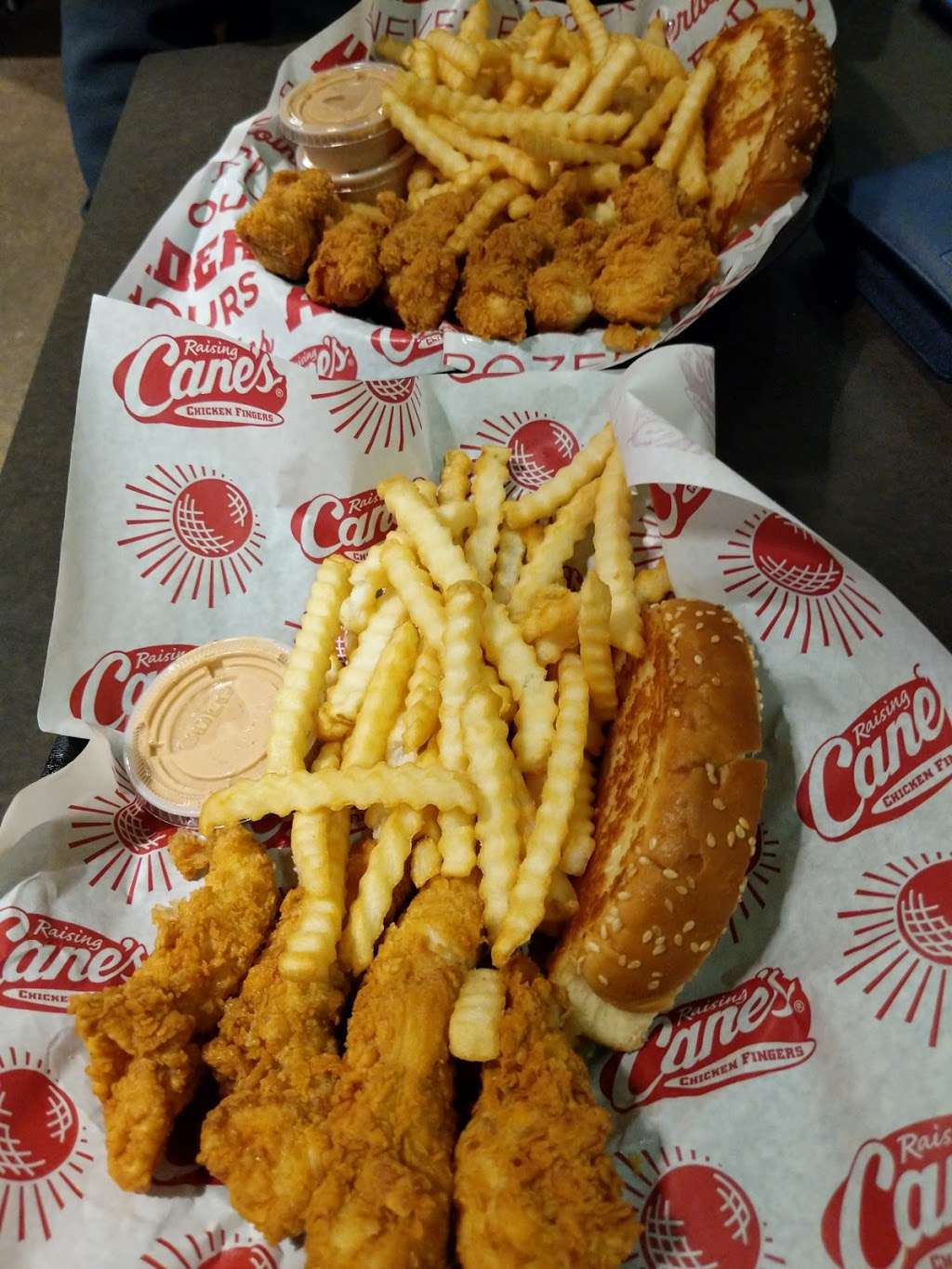 Raising Canes Chicken Fingers | 7925 Pat Booker Rd, Live Oak, TX 78233, USA | Phone: (210) 646-0021