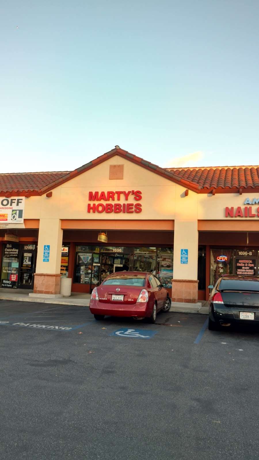 Martys Hobbies | 270 Conejo Ridge Ave, Thousand Oaks, CA 91361 | Phone: (805) 497-3664