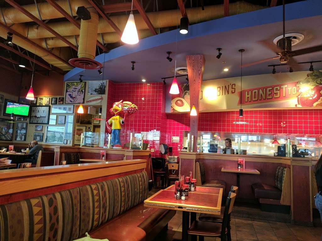 Red Robin Gourmet Burgers and Brews | 5631 W Loop 1604 N, San Antonio, TX 78253, USA | Phone: (210) 509-8200