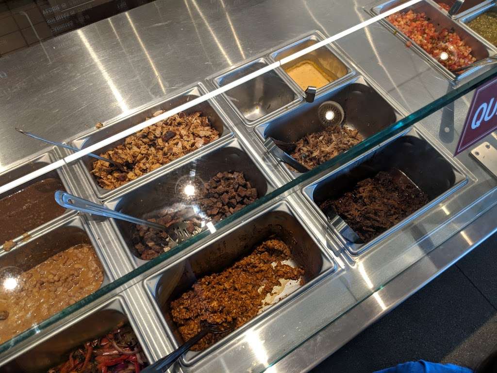 Chipotle Mexican Grill | 13916 Garvey Ave, Baldwin Park, CA 91706, USA | Phone: (626) 337-7362