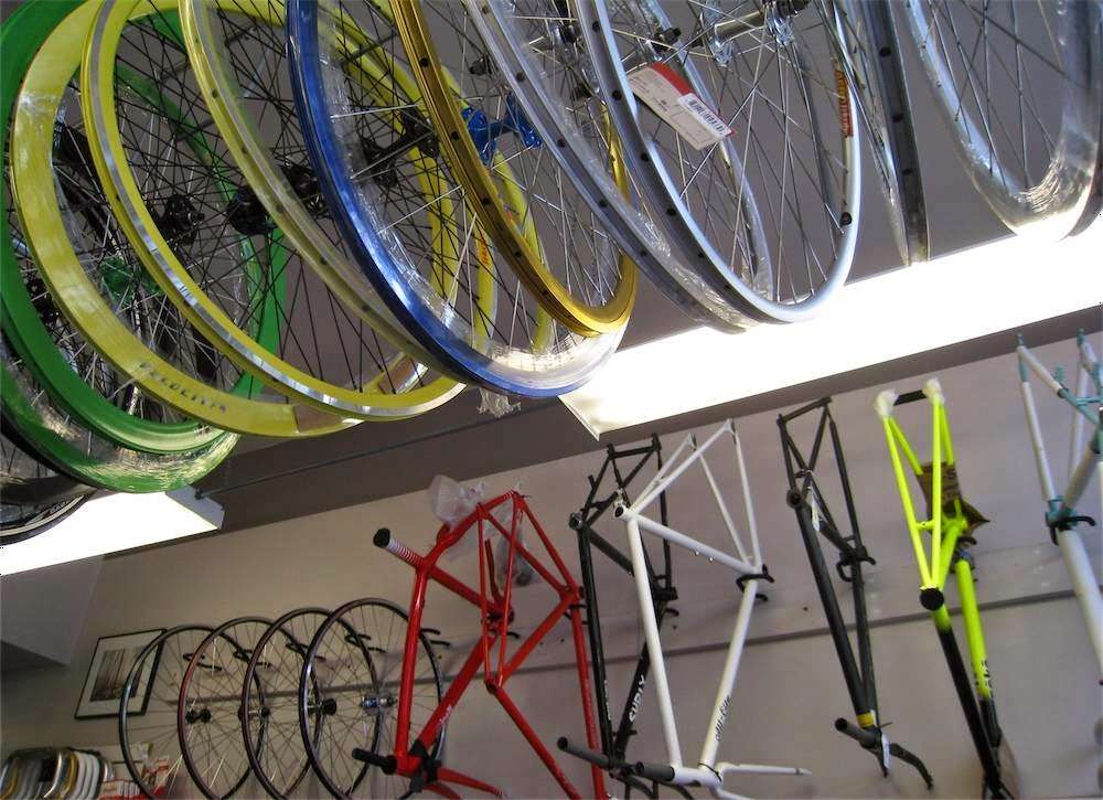 Smart Bike Parts | 3031 W Armitage Ave, Chicago, IL 60647, USA | Phone: (773) 384-3010