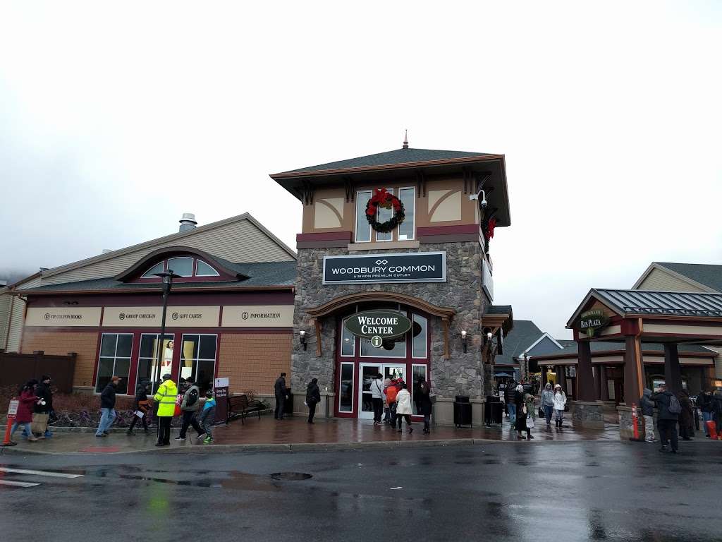 welcome center @Woodbury | Central Valley, NY 10917, USA