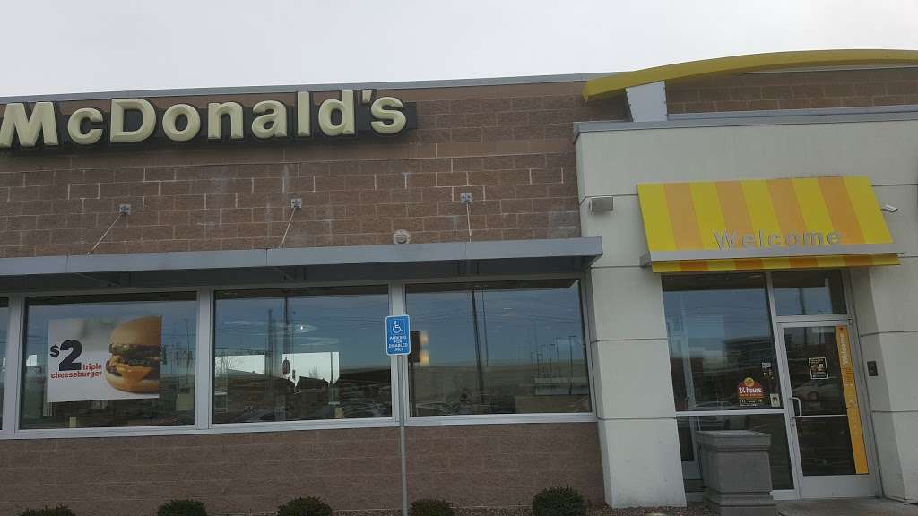 McDonalds | 9536 N Meridian St, Indianapolis, IN 46260 | Phone: (317) 846-7038