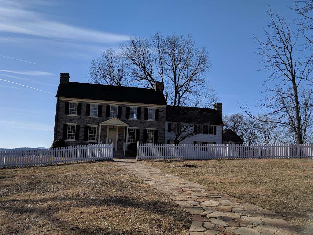 Visitor Center | 11012 Edmonds Ln, Markham, VA 22643, USA