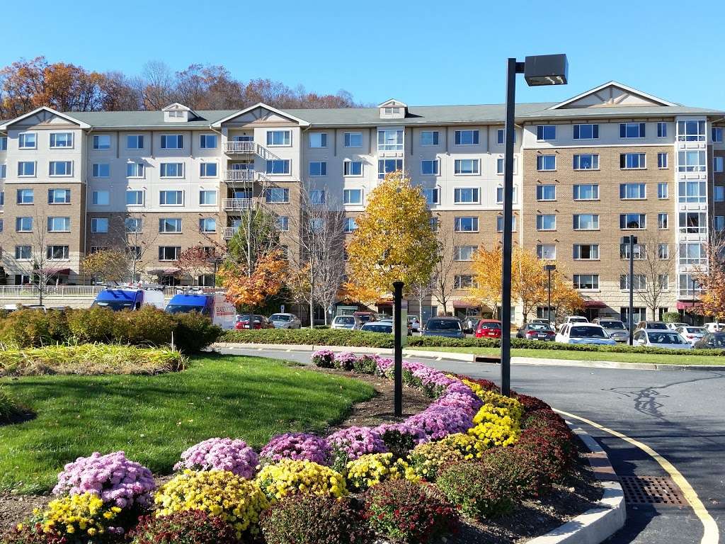 Cedar Crest Retirement Community | 1 Cedar Crest Dr, Pompton Plains, NJ 07444 | Phone: (973) 839-9377