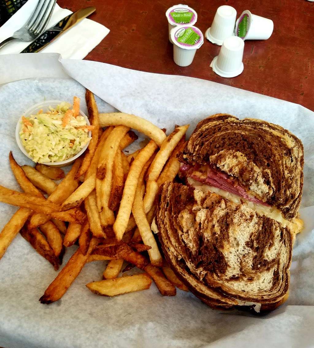 Full Moon Pub & Grill | 1100 Westminster Pike, Reisterstown, MD 21136, USA | Phone: (410) 526-5565