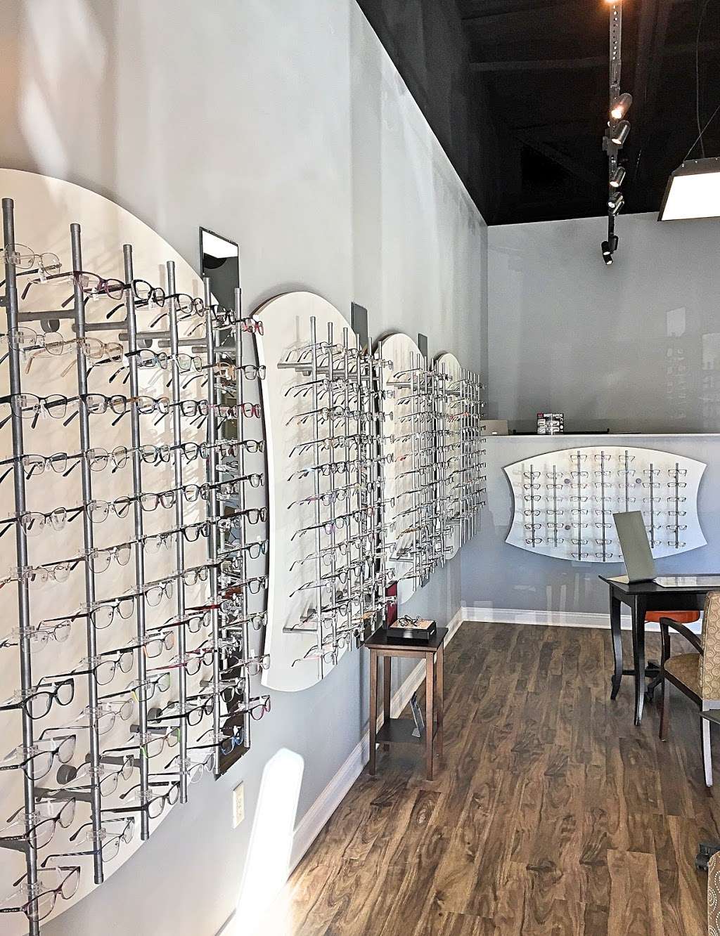 Carmel Eyecare | 2792 E 146th St, Carmel, IN 46033, USA | Phone: (317) 843-2020