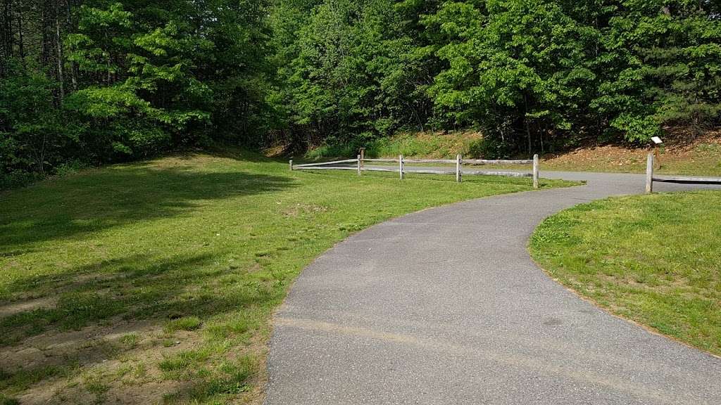 Nashua River Rail Trail Head | Head,, Nashua River Rail Trail, Nashua, NH 03062, USA