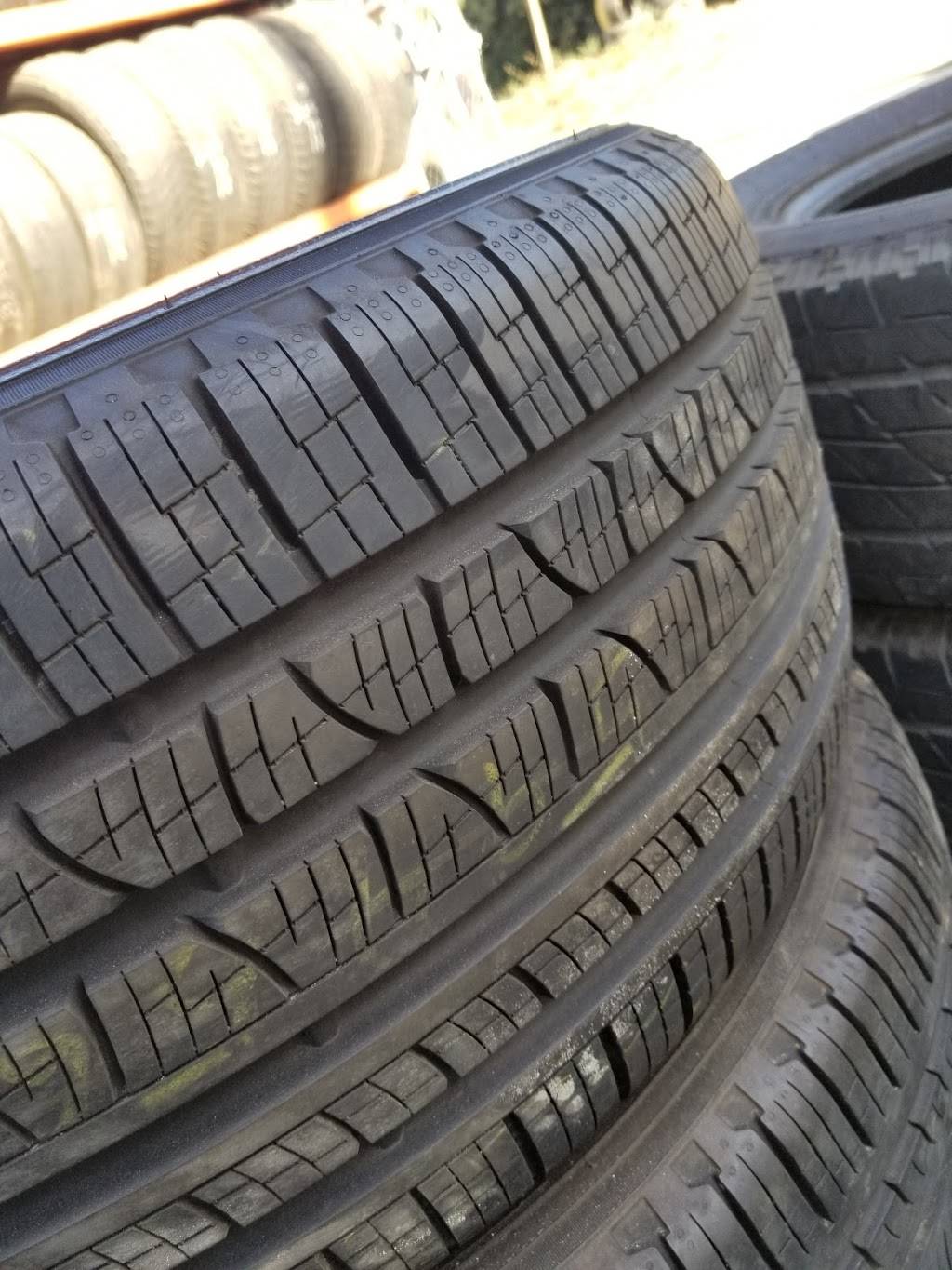 Valenzuelas tires | 15275 Olde Hwy 80, El Cajon, CA 92021, USA | Phone: (619) 334-9304