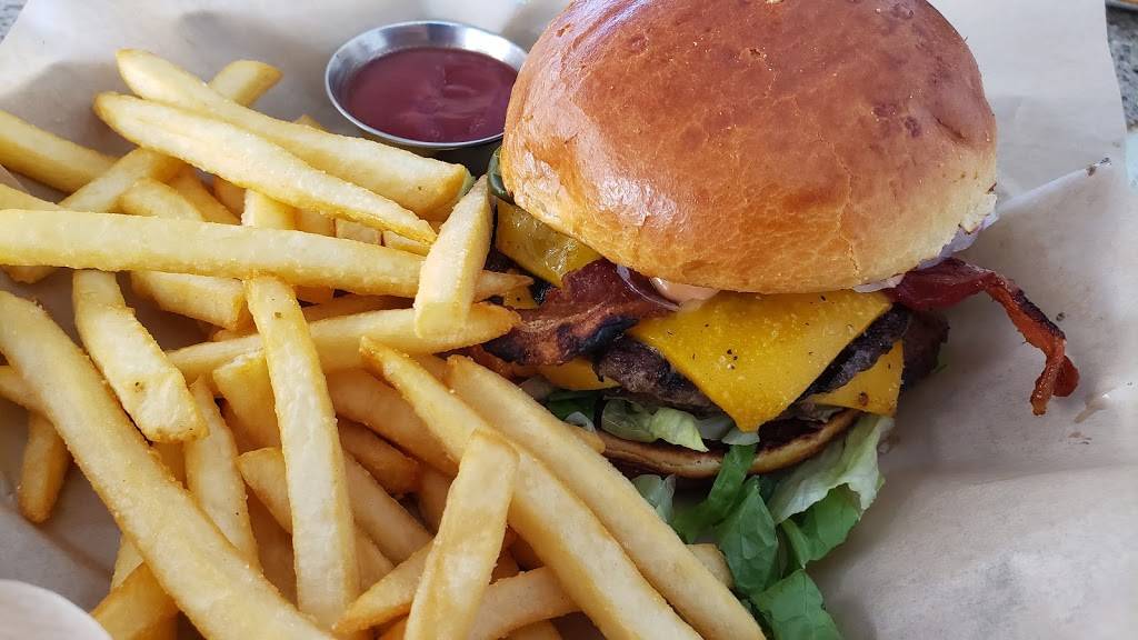 Lazy Dog Restaurant & Bar | 16310 Beach Blvd, Westminster, CA 92683, USA | Phone: (714) 500-1140