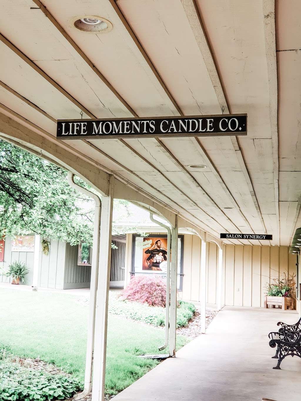 Life Moments Candle Co. | 2 E 28th Division Hwy, Lititz, PA 17543, USA | Phone: (610) 587-2572