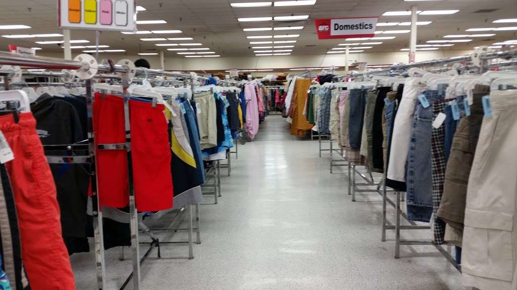 Arc Thrift Store | 1070 S Sable Blvd, Aurora, CO 80012 | Phone: (303) 369-5858