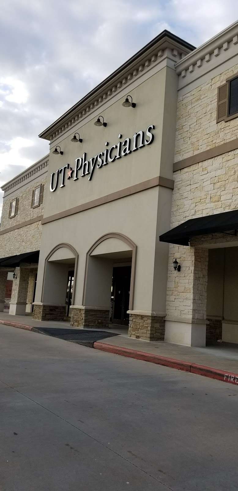 UT Physicians Multispecialty - Sienna | 7104 8810, Hwy 6 Suite 100, Missouri City, TX 77459, USA | Phone: (713) 486-1200