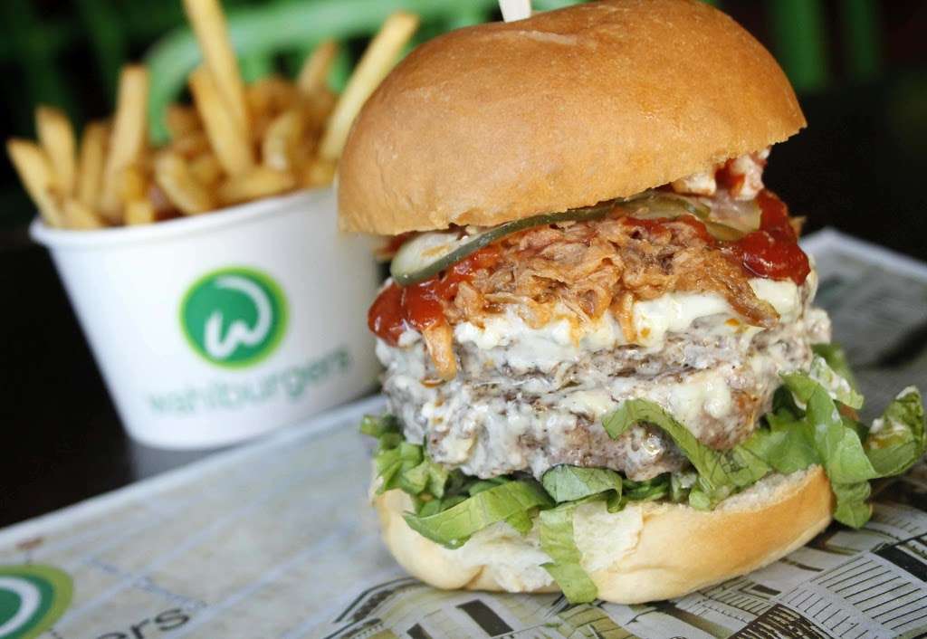 Wahlburgers | Waterford Lakes, 749 N Alafaya Trail, Orlando, FL 32828, USA | Phone: (407) 545-6434