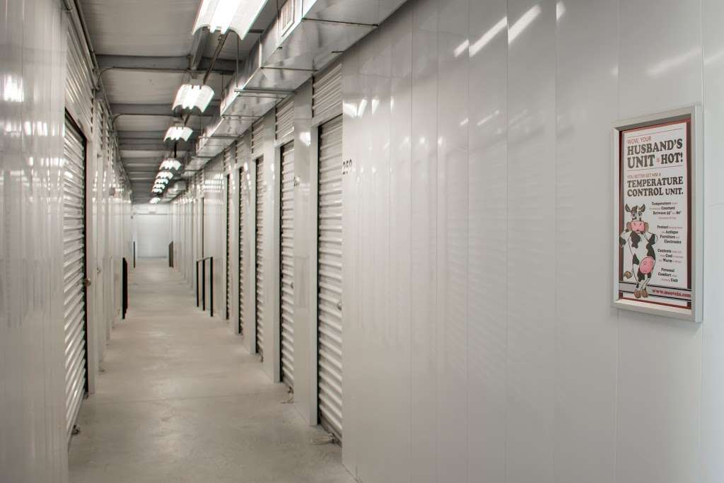 Moove in Self Storage - Greenbriar Road | 2290 Greenbriar Rd, York, PA 17404, USA | Phone: (717) 767-4466