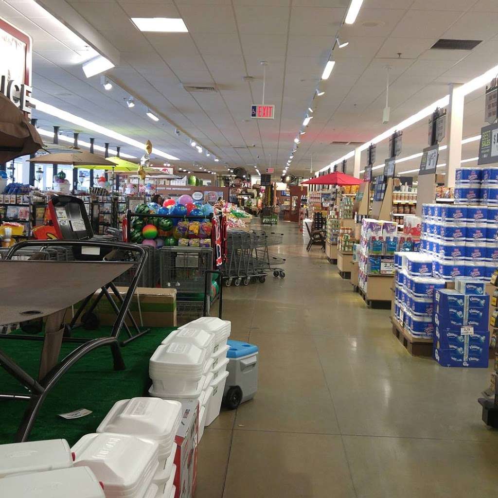 Big Y World Class Market | 348 East Central Street, Franklin, MA 02038, USA | Phone: (508) 553-8705