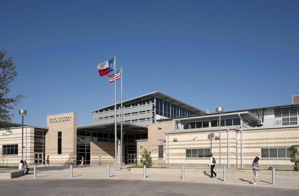 East Central High School | 7173 FM1628, San Antonio, TX 78263, USA | Phone: (210) 649-2951