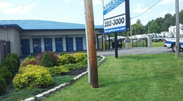 Storage Express | 2225 E 10th St, Jeffersonville, IN 47130, USA | Phone: (812) 214-1735