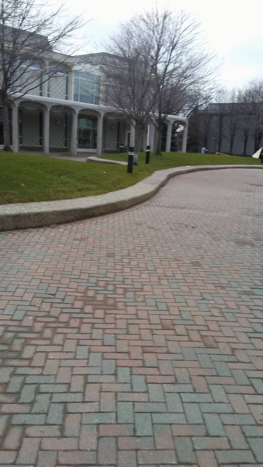 Macomb South Campus Bookstore | 14500 Twelve Mile Rd, Warren, MI 48088, USA | Phone: (586) 445-7386