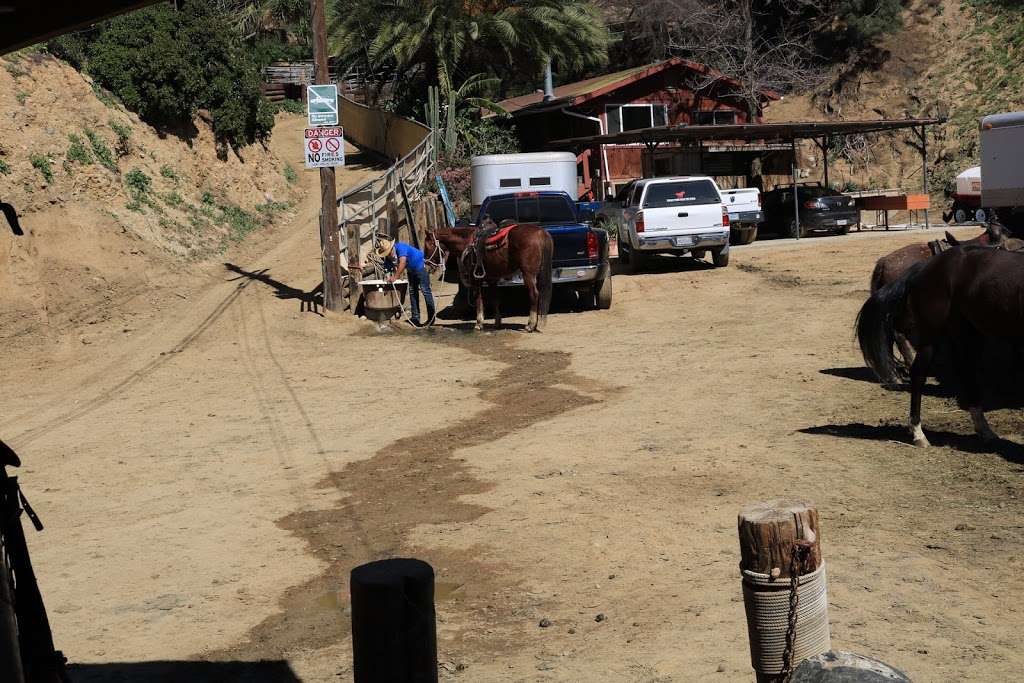 Sunset Ranch Hollywood | 3400 N Beachwood Dr, Los Angeles, CA 90068, USA | Phone: (323) 469-5450