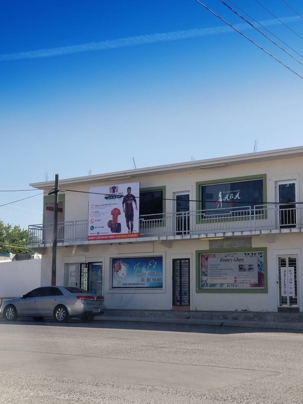 Uniformes Cruz | Calle Paseo Loma Real 56, Infonavit Benito Juárez, 88274 Nuevo Laredo, Tamps., Mexico | Phone: 867 717 6037