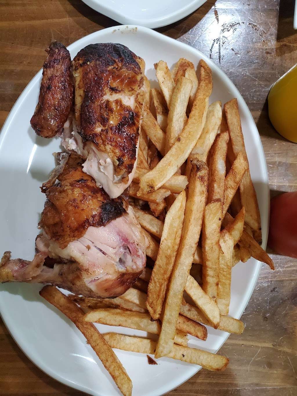 SE Salio El Pollo | 456B Smith St #456A, Perth Amboy, NJ 08861, USA | Phone: (732) 442-9499