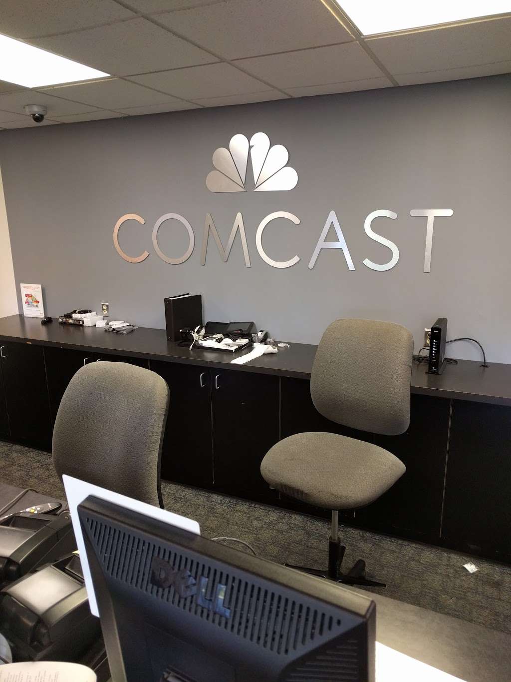 Comcast Service Center | 279 Amwell Rd, Hillsborough Township, NJ 08844 | Phone: (800) 266-2278