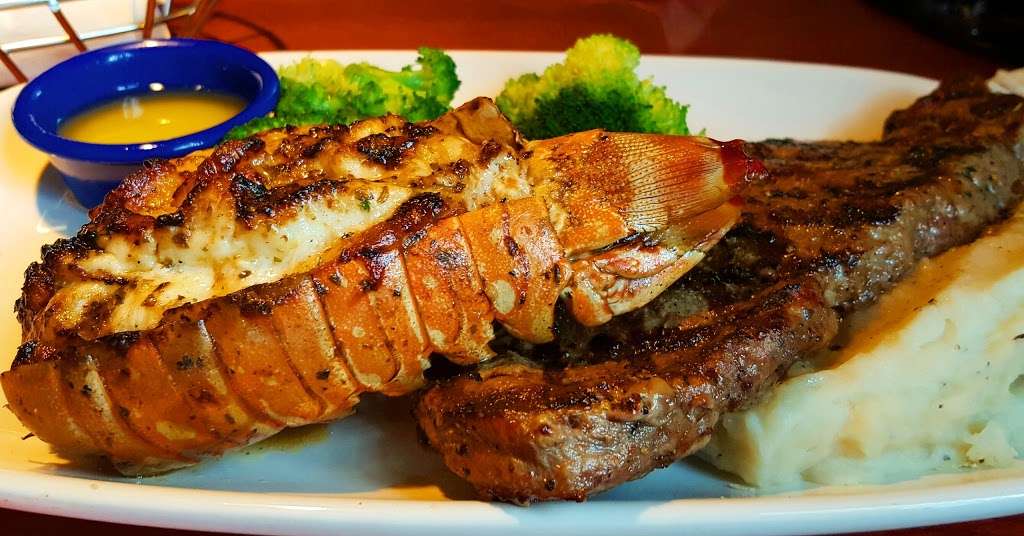 Red Lobster | 20 Towne Center Cir, Sanford, FL 32771 | Phone: (407) 320-0888