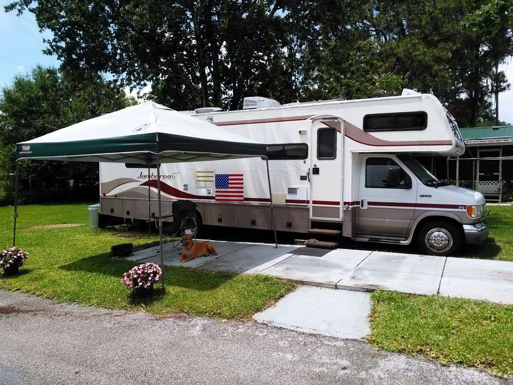 Cypress Gardens Mobile Home & RV Park | 1951 Lake Daisy Rd, Winter Haven, FL 33884, USA | Phone: (863) 324-3136