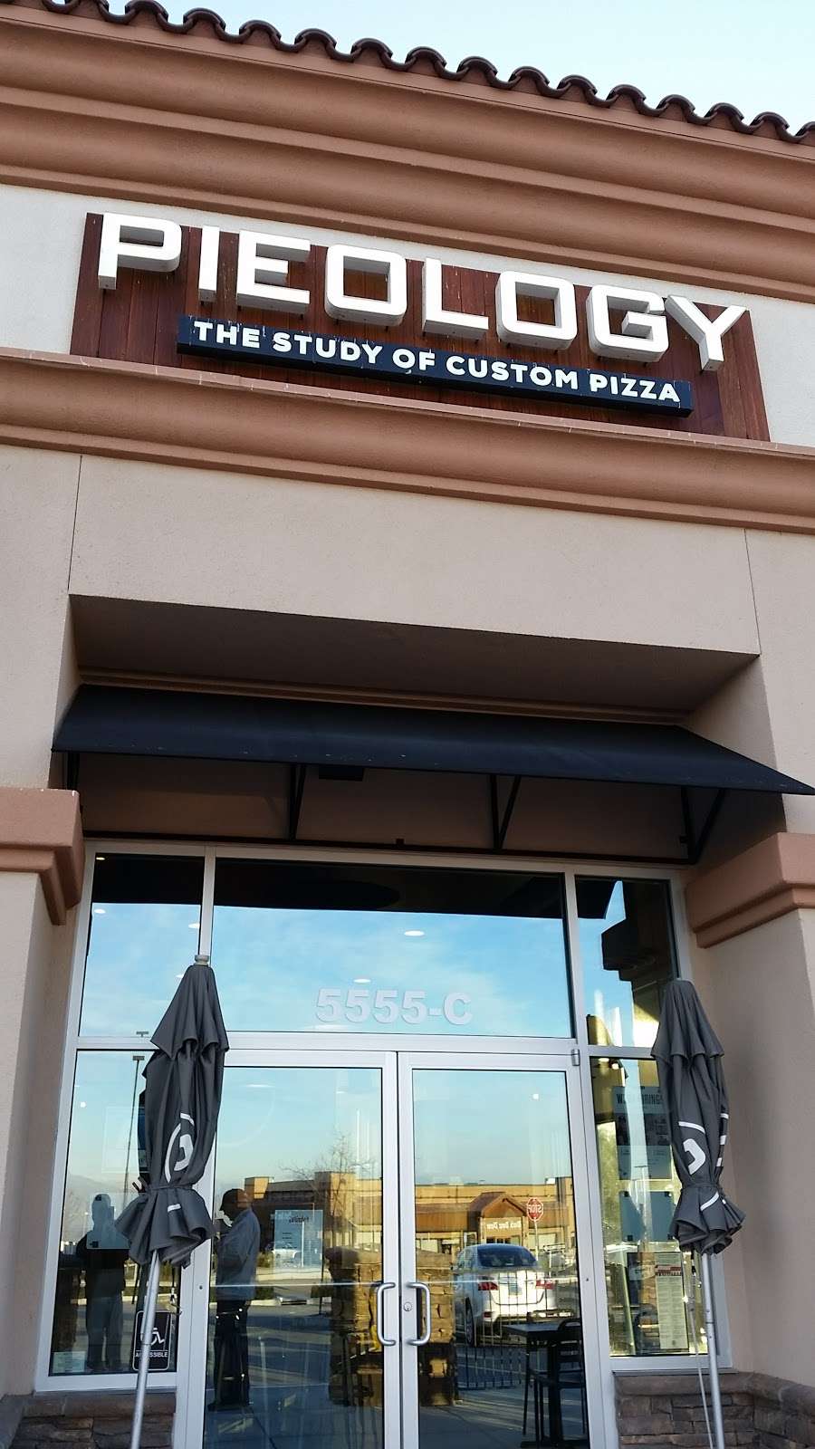 Pieology Pizzeria Tejon Ranch, CA | 5555 Laval Rd suite c, Arvin, CA 93203, USA | Phone: (661) 858-2689