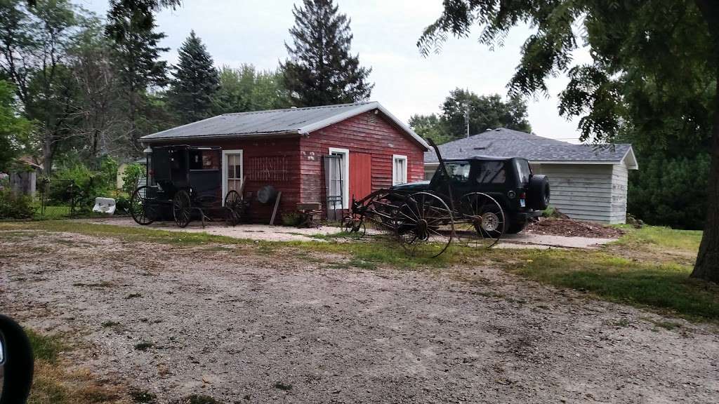 Two Sisters Then & Now | 2126, 316 S Main St, Sandwich, IL 60548, USA | Phone: (815) 786-1555