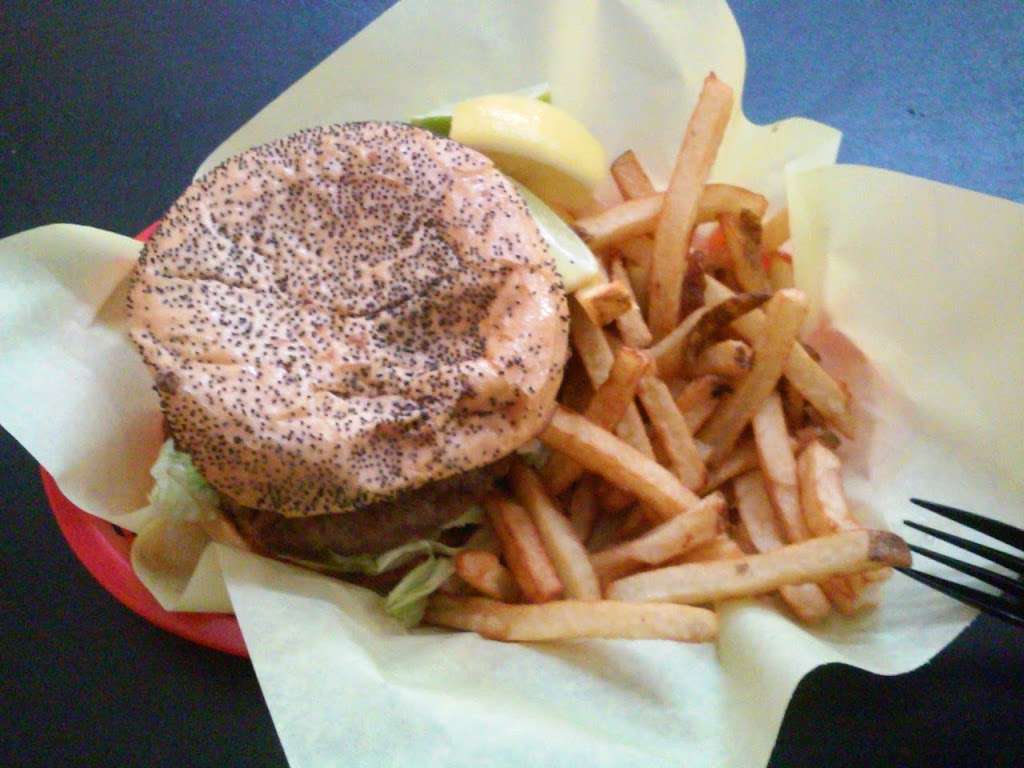 Flaming Burger | 11255 Garland Rd, Dallas, TX 75218, USA | Phone: (214) 321-3734