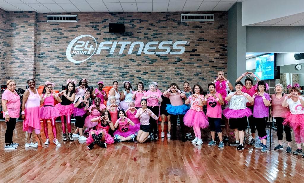 24 Hour Fitness | 2360 E Semoran Blvd, Apopka, FL 32703, USA | Phone: (407) 358-7233