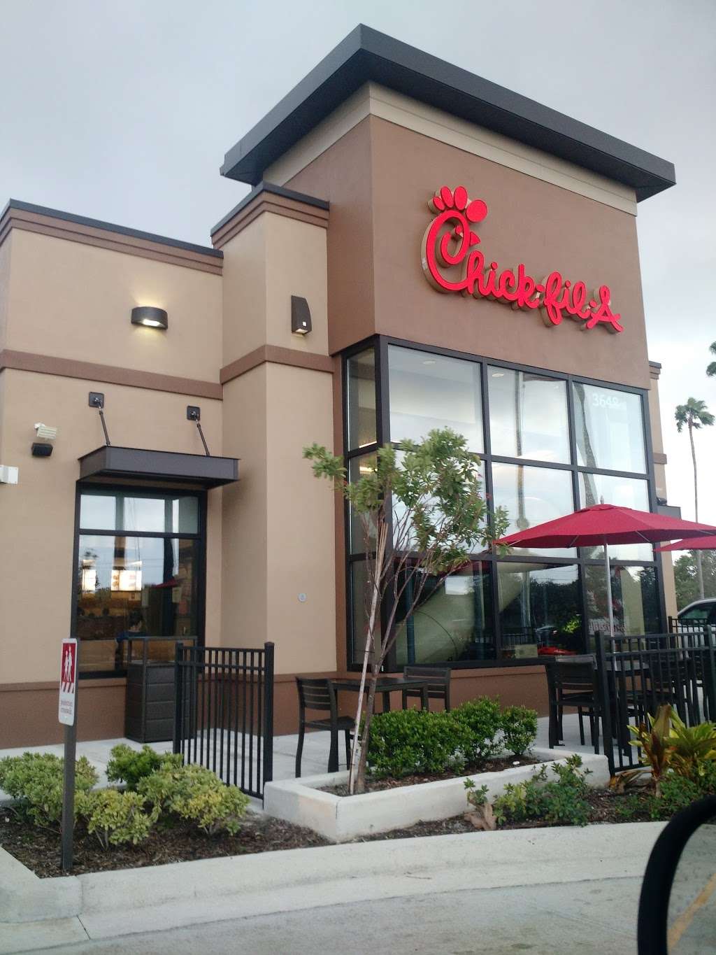 Chick-fil-A | 3648 W Hillsboro Blvd, Deerfield Beach, FL 33442, USA | Phone: (954) 570-0404