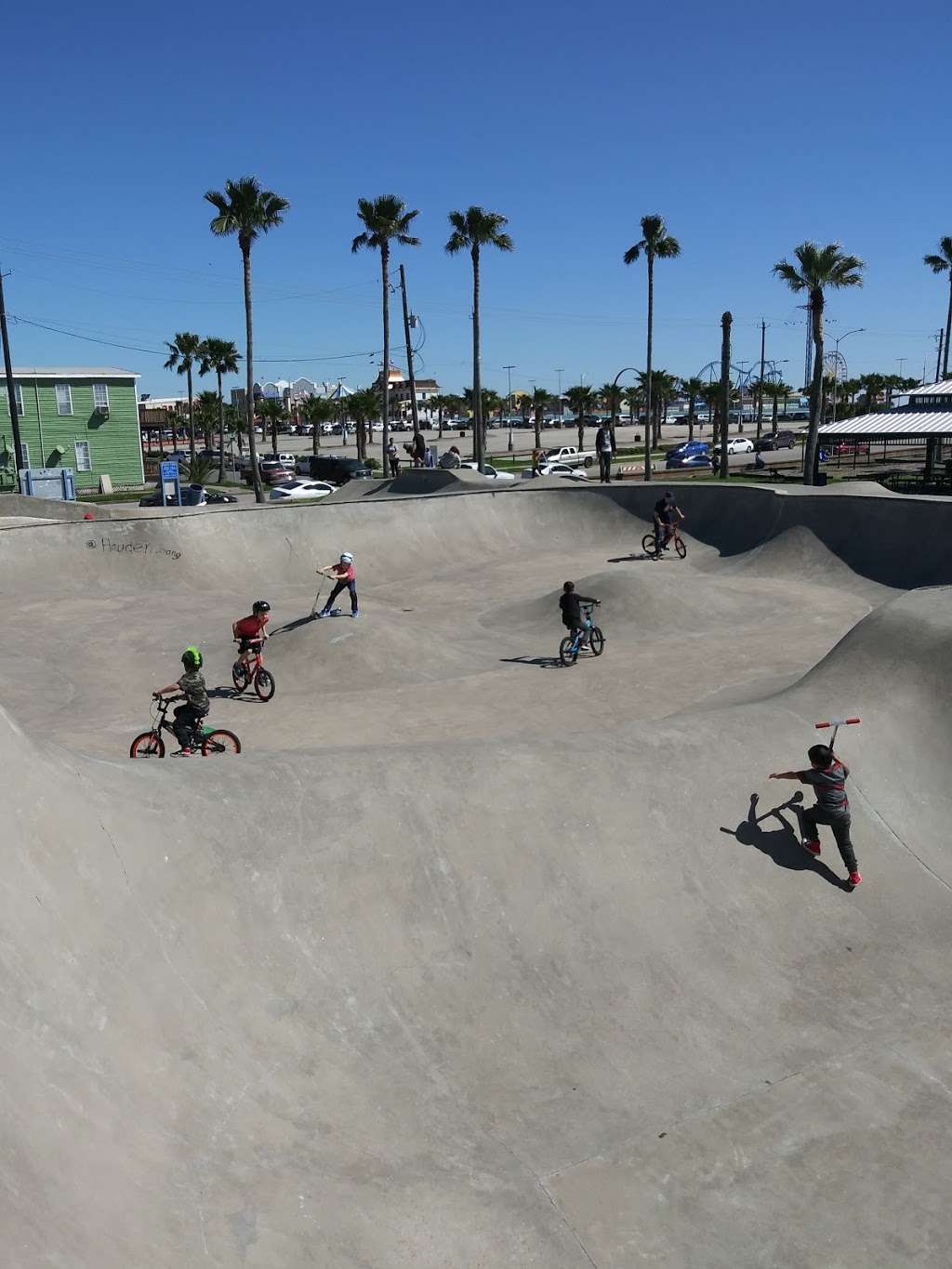 Jonathan M. Romano Skate Park | 2119 27th St, Galveston, TX 77550, USA | Phone: (409) 621-3177