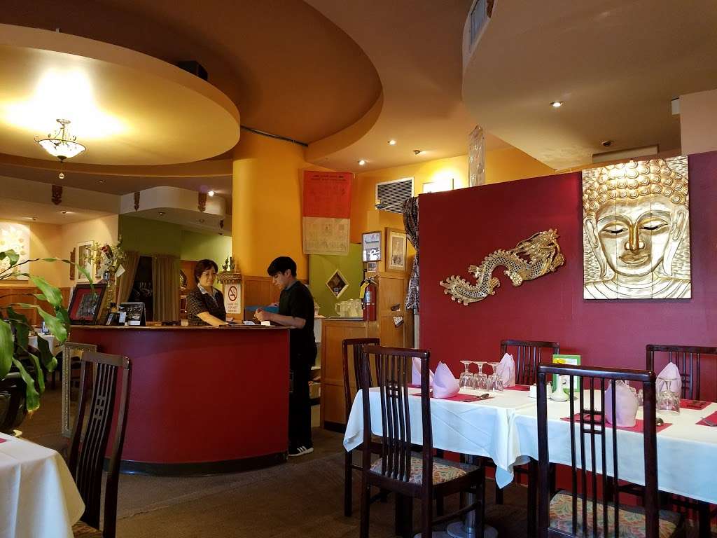 Silk Cuisine | 654 Lancaster Ave, Bryn Mawr, PA 19010, USA | Phone: (610) 520-2470