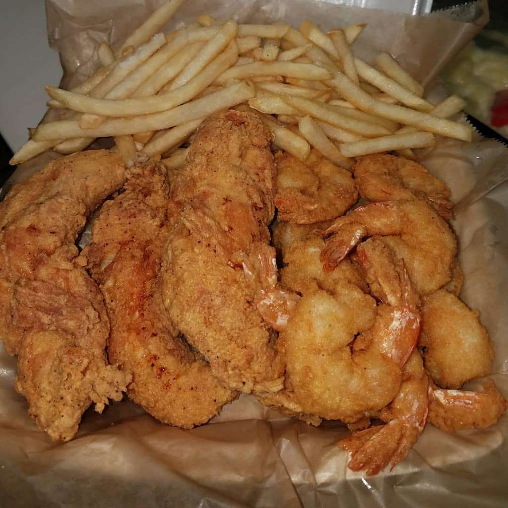 Rays Fish Chicken and Grill | 7901 S Damen Ave, Chicago, IL 60620 | Phone: (773) 846-7189