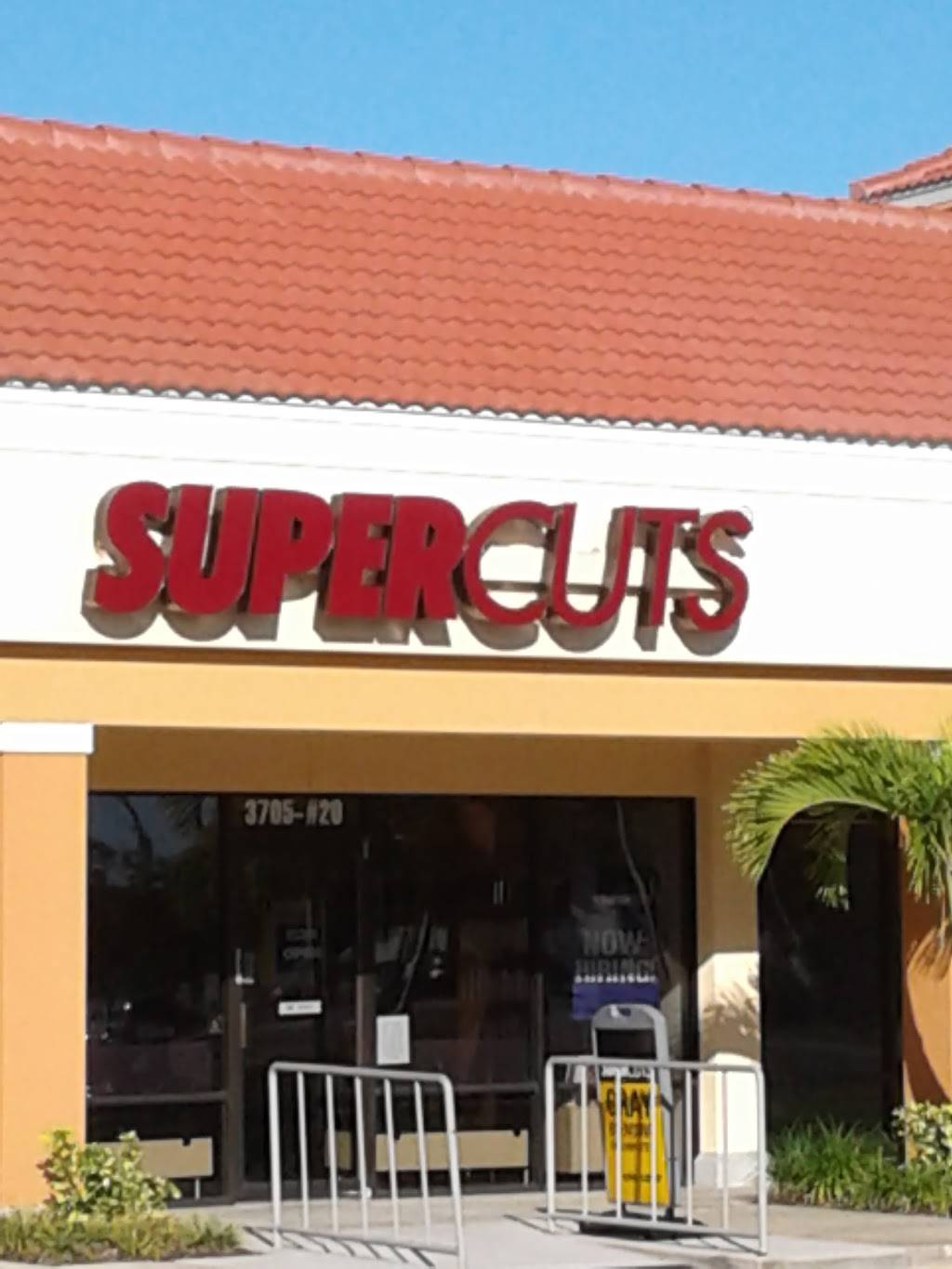 Supercuts Oldsmar | 3705 Tampa Rd #20, Oldsmar, FL 34677, USA | Phone: (813) 925-9605