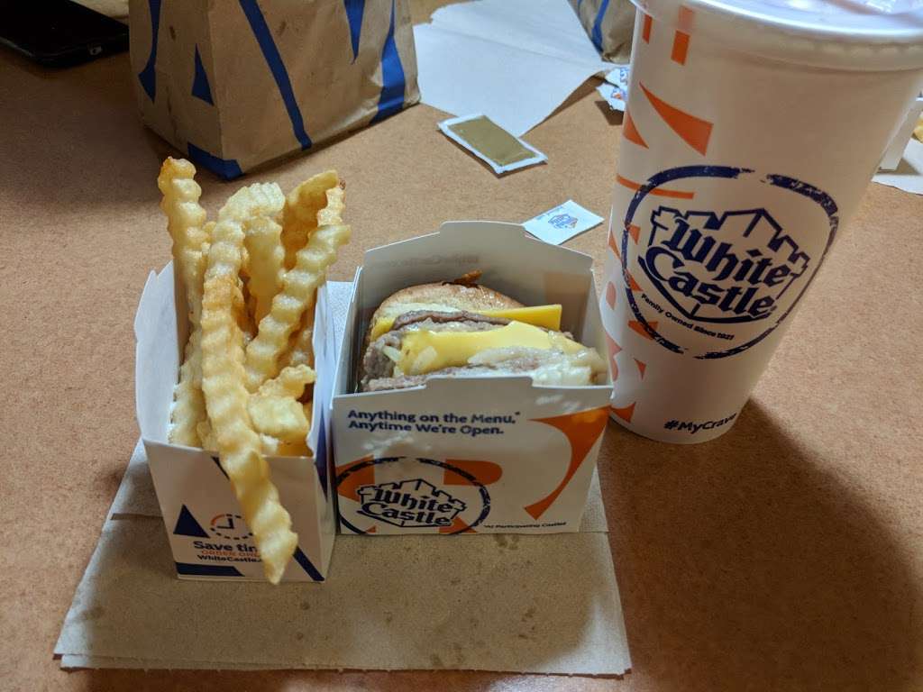 White Castle | 4750 W 63rd St, Chicago, IL 60629, USA | Phone: (773) 767-6765