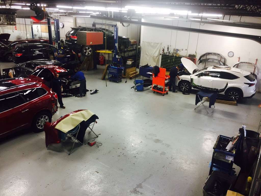 Art Auto Body | 230 South, NY-303, West Nyack, NY 10994 | Phone: (845) 358-3083