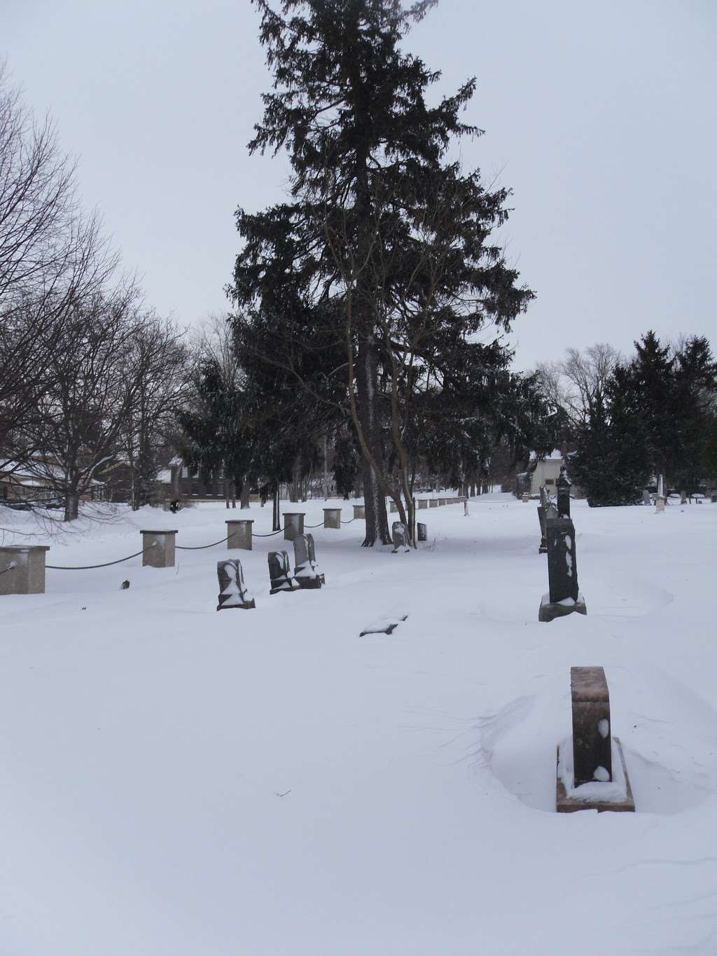 Westside Cemetery | 301 Stevens St, Geneva, IL 60134 | Phone: (630) 232-1502