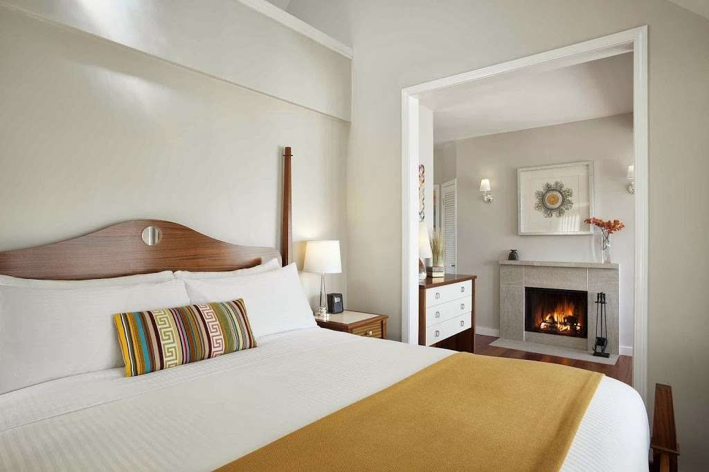 Casa Madrona Hotel & Spa | 801 Bridgeway, Sausalito, CA 94965, USA | Phone: (800) 288-0502