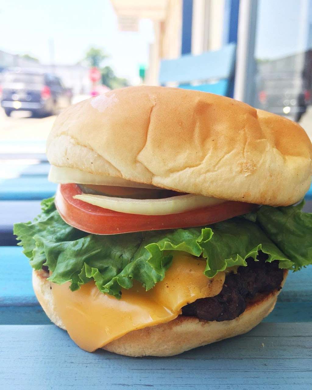 Clydes Burger Cafe | 106 E Montgomery St, Francesville, IN 47946, USA | Phone: (219) 204-8020