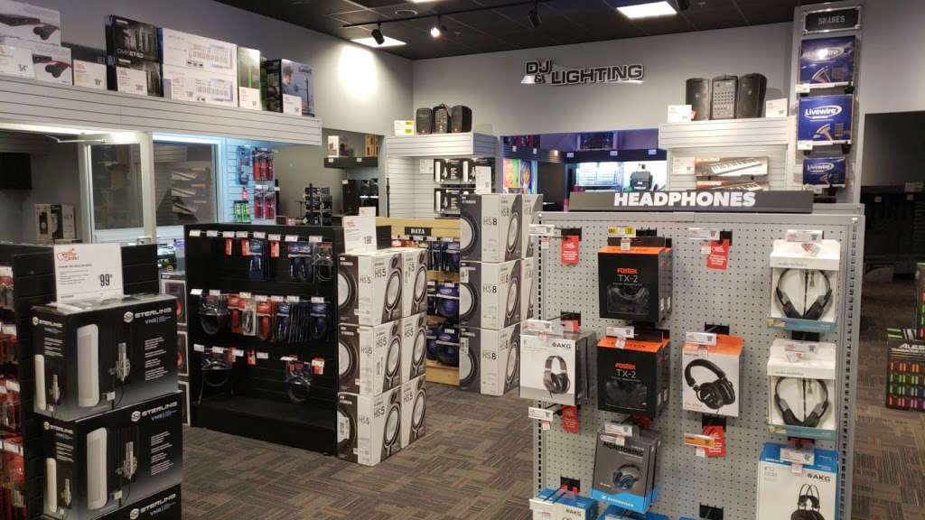 Guitar Center | 8621 W Charleston Blvd Suite 110, Las Vegas, NV 89117 | Phone: (702) 228-3858