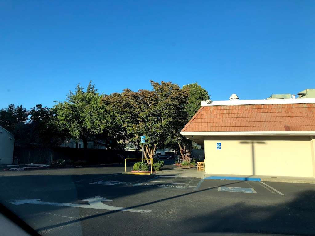 Kingdom Hall of Jehovahs Witnesses | 28533 Ruus Rd, Hayward, CA 94544, USA