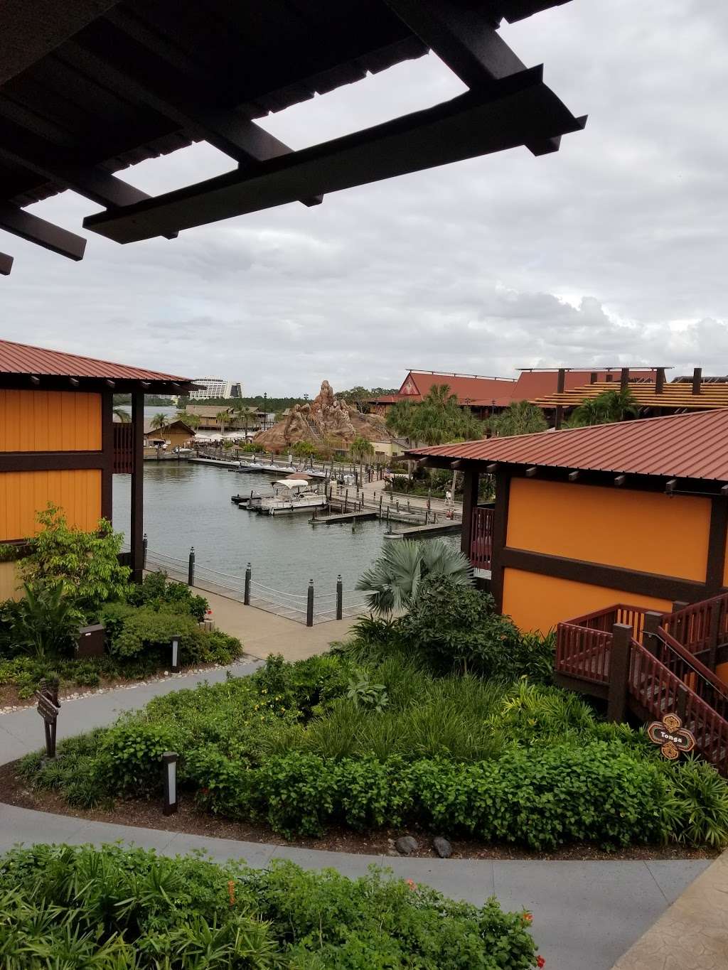 Tonga Longhouse at Disneys Polynesian Resort | Orlando, FL 32836, USA